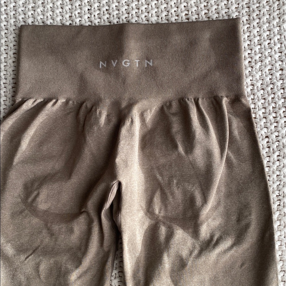 NVGTN Contour Leggings